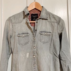 American Eagle Women’s Button-Up Denim Blouse